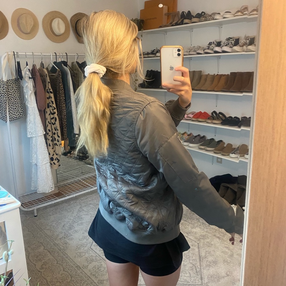 Bomber jacket - Picture 3 of 3